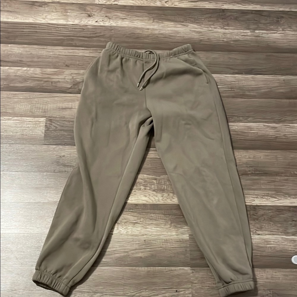 Woman Tan Sweatpants